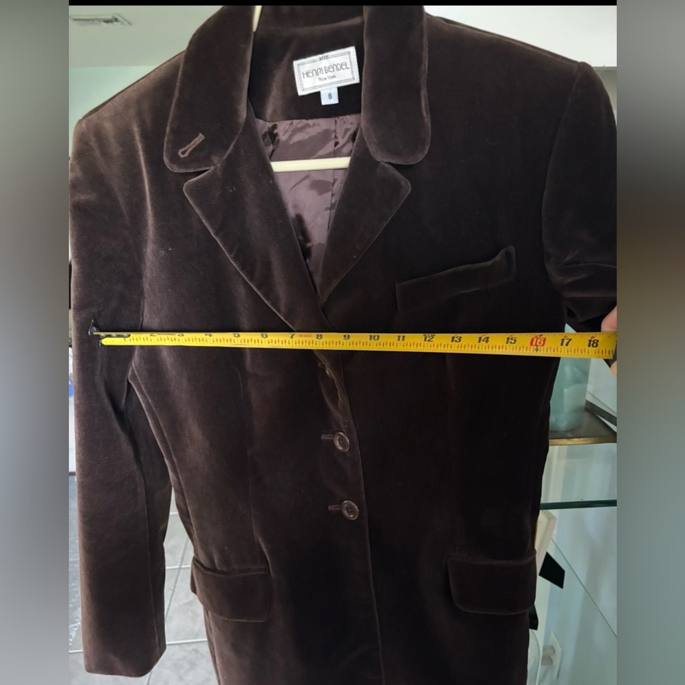 Henri Bendel Velvet Blazer Rich Brown Color Size 6. Excellent condition. - Picture 4 of 8